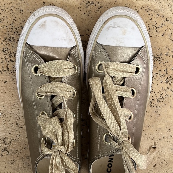 Limited edition gold metallic converse - Picture 3 of 6